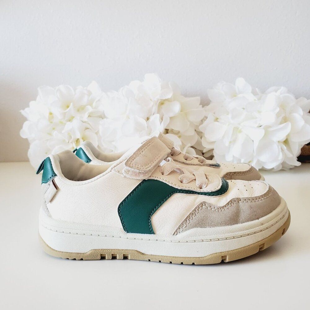 OshKosh B'gosh Toddler Easy-On Casual Sneakers Size 11M GUC - Picture 3 of 16